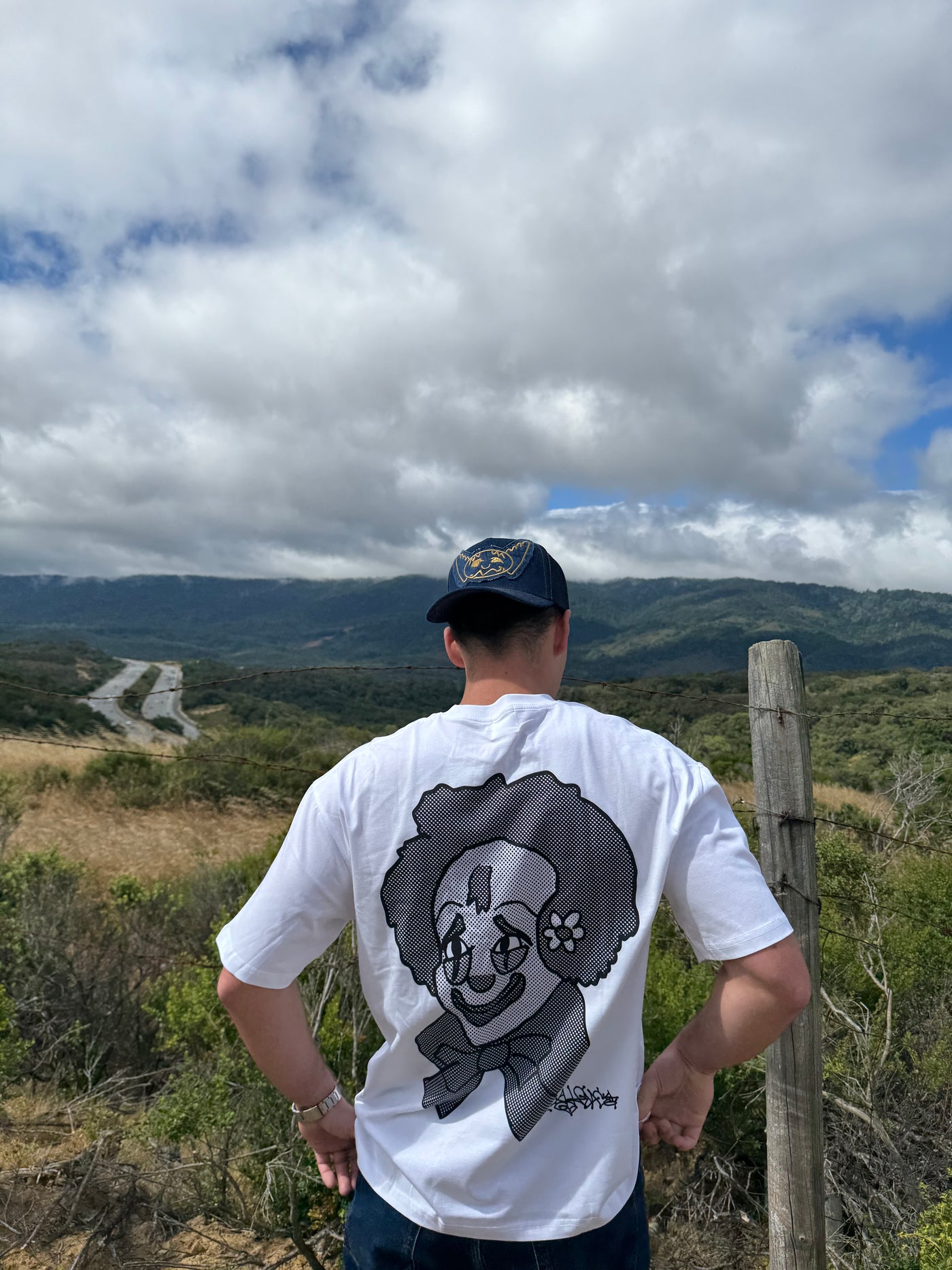 Clown, Tee